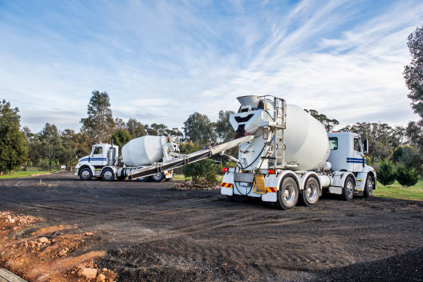 Best Concrete Driveway Installation in Macom, IL